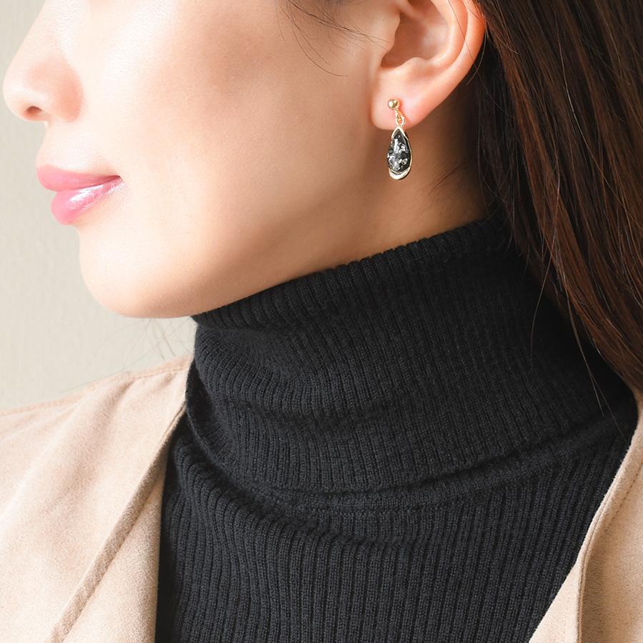 ドロップ 琥珀 ピアス 選べるカラー ブラウン グリーン ロイヤル