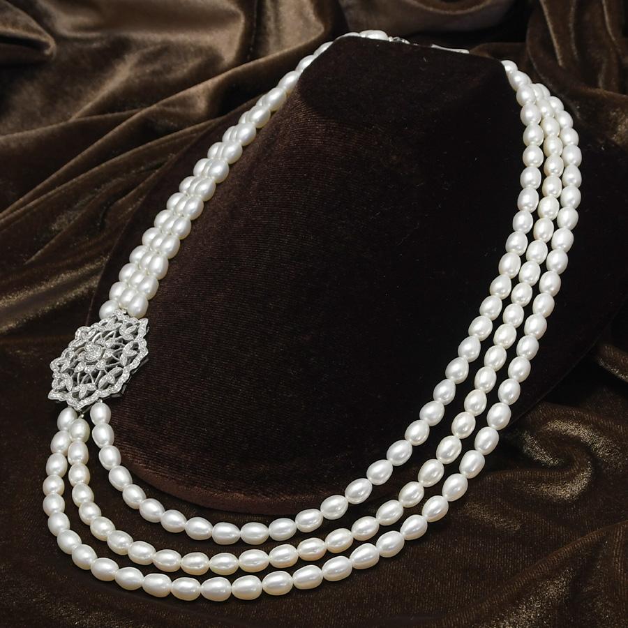 3連 ホワイトパール ネックレス ボタニカルパーツきらめく