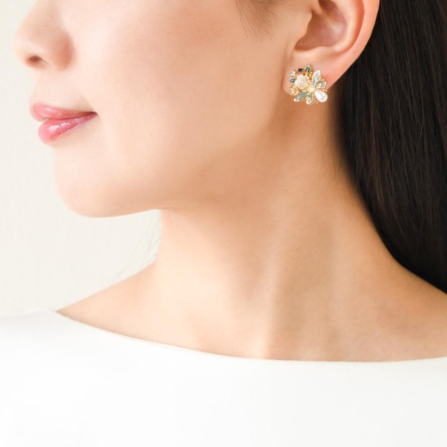 花とハチ ピアス イヤリング ブルー フラワー パール エナメル KA18