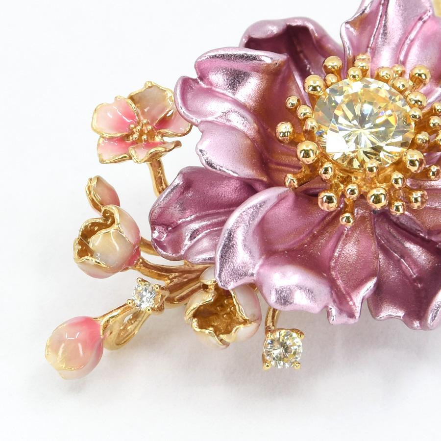ピンク フラワー ブローチ エナメル メタリック KA18 2PS0178201300GP |  | 06