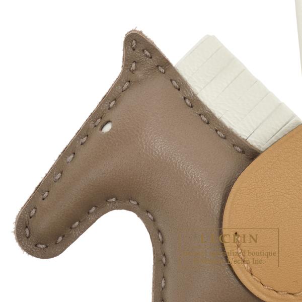 HERMES（エルメス） ロデオチャームペガサスPM エトゥープ/ヴェール