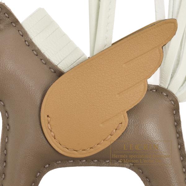 HERMES（エルメス） ロデオチャームペガサスPM エトゥープ/ヴェール