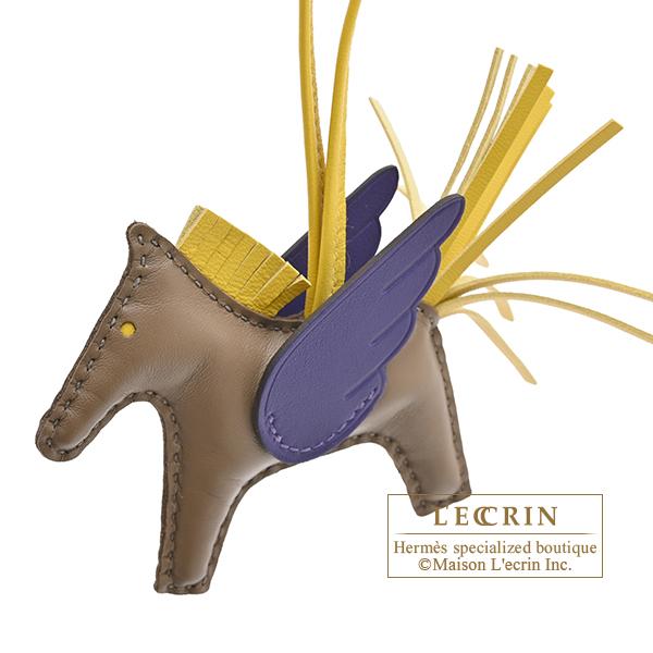 HERMES（エルメス） ロデオチャームペガサスPM エトゥープ