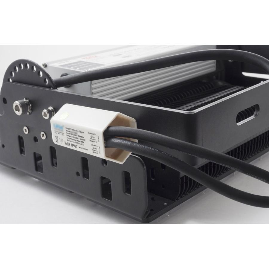 LED投光器 700W型 135W ST-S135W 落雷に強いサージ保護回路付 屋外