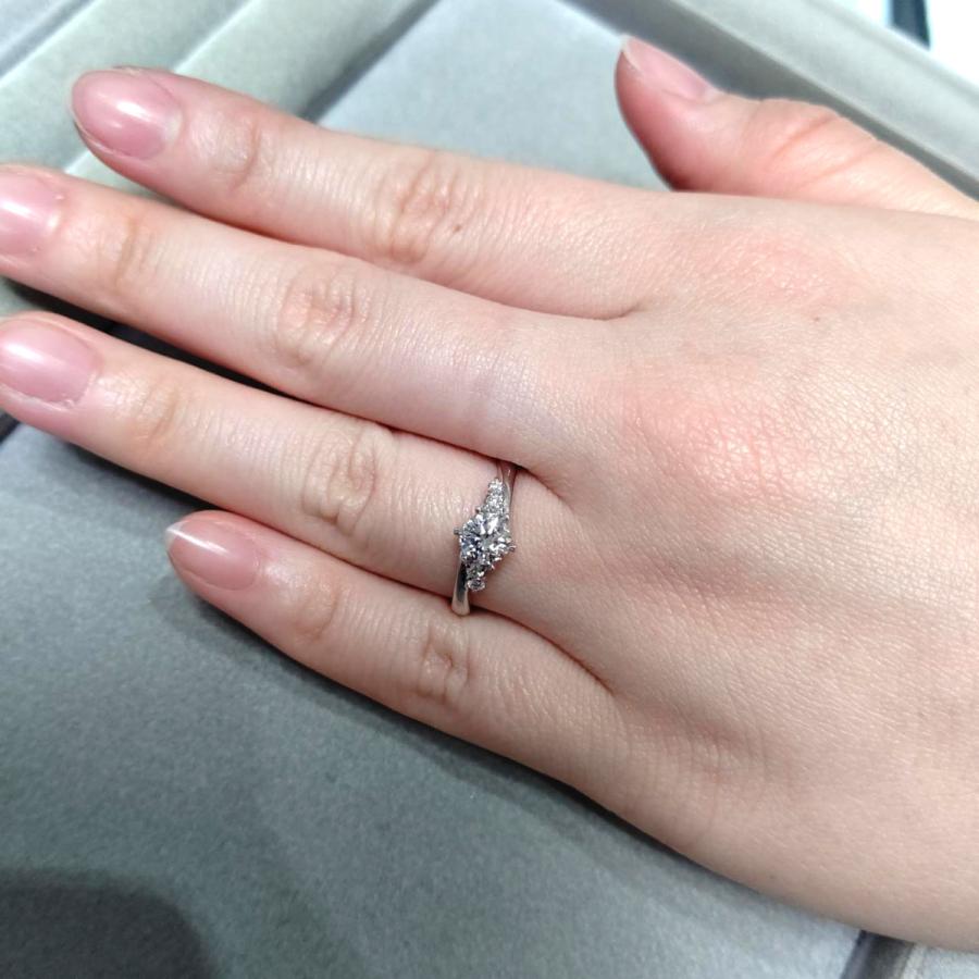 大注目 婚約指輪 安い エンゲージリング ダイヤモンド リング プラチナ