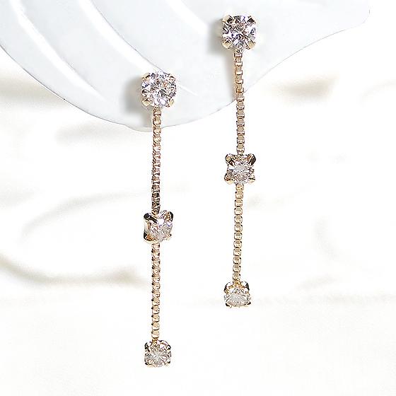 K18YG ダイヤモンド ライン ピアス 0.2ct 送料無料18金 K18 ゴールド ダイヤ 小さめ オシャレ スタッド キレイ 揺れる チェーン ライン 縦ライン  ALH-0279の画像