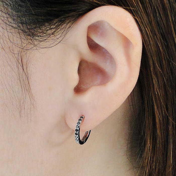 Pt900 ブラック ダイヤモンド 中折れ フープ ピアス 0.26ct 送料無料 人気 オシャレ ゴールド 黒 漆黒 クール シンプル PT プラチナ ブラックダイヤ ALH-0517の画像