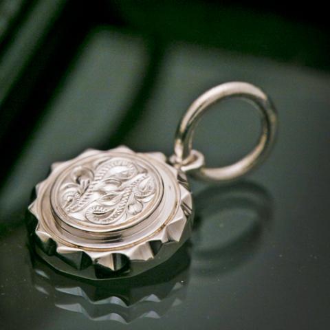k*9様 MAXI 925 ハワイアンジュエリー ペンダント 希少モデル ネック ハワイアンジュエリー 【正規品】Maxi ペンダント シルバー925 サン
