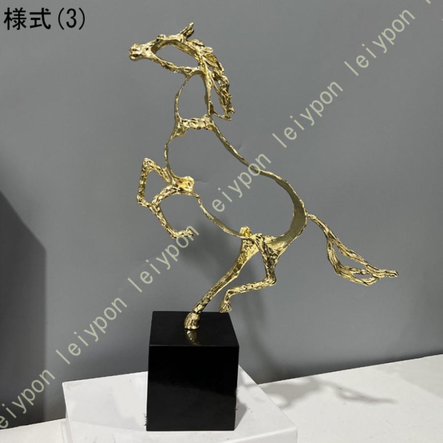 置物 オブジェ 馬の置物 動物 干支 金運 開運 風水グッズ 仕事運アップ 装飾品 縁起物 インテリア おしゃれ 北欧 モダン アート 飾り 部屋 デコレーション