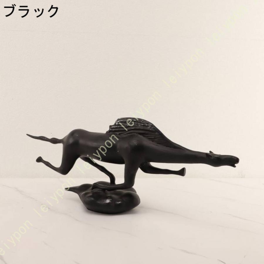 置物 風水 馬の置物 北欧 インテリア装飾 飾り物 風水 オブジェ 縁起物 開運グッズ ホームデコレーション 動物の飾り モダン アート 彫刻 オフィス 棚