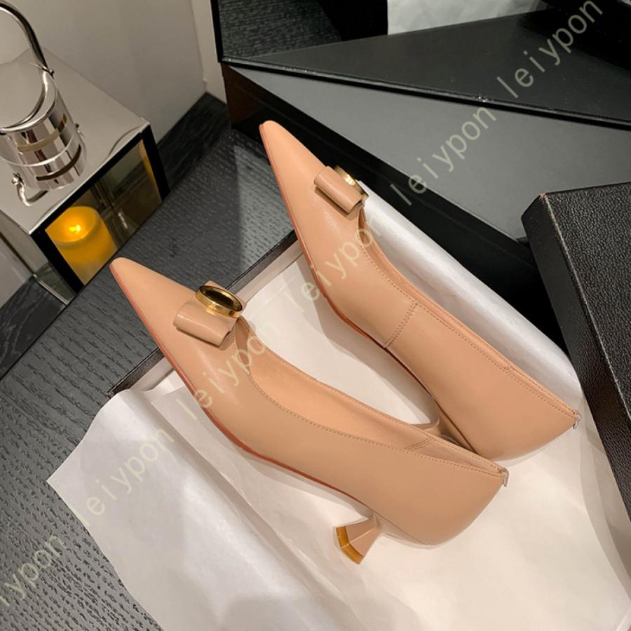パンプス レディース 黒 ブラック 靴 厚底 ポインテッドトゥ ストラップパンプス 痛くない 柔らかい チャンキーヒール 太ヒール 4cmヒール 歩きやすい_8