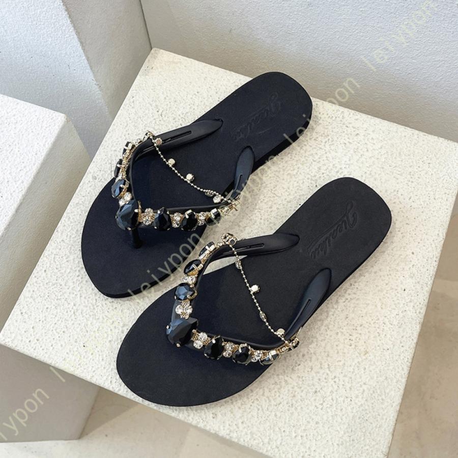 【即完売！人気のビーサン♪】CHANEL キラキラビーチサンダル ヒール ビーチサンダル CHANEL(シャネル) - 海外通販のBUYMA