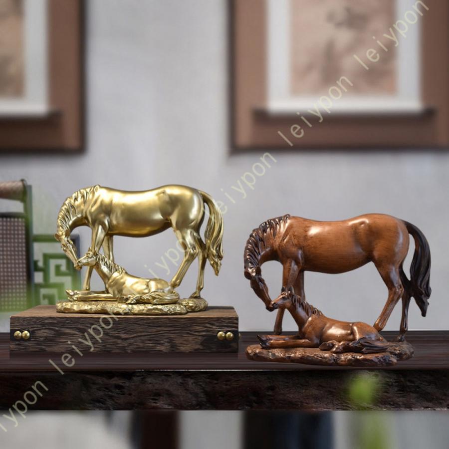 馬の彫刻 飾り物 馬 置物 風水 アンティーク インテリア レジン製 彫刻