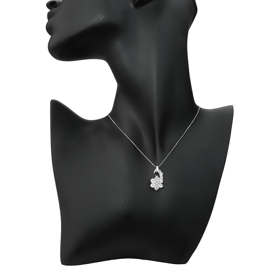 フラワーモチーフペンダントネックレス SIクラス ダイヤモンド 2.0ct  