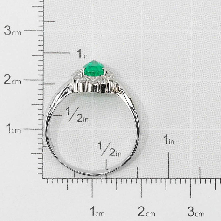 ヘイローデザインリング 指輪 エメラルド 0.66ct ダイヤモンド 0.31ct 