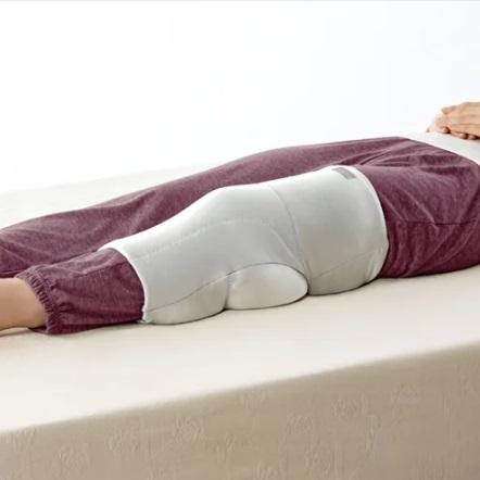 お医者さんの膝futon |  | 08