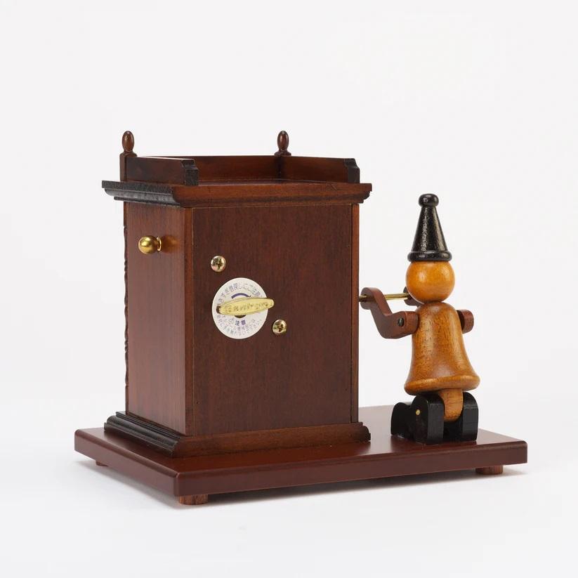 木製からくり人形 ディスクオルゴール |  | 01