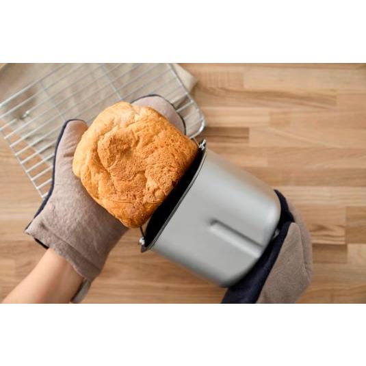 アイリスオーヤマ　ホームベーカリーIBM-010 美品　説明書、ミトン付き ホームベーカリー パン IBM-010-C アイリスオーヤマ（ミトン付き