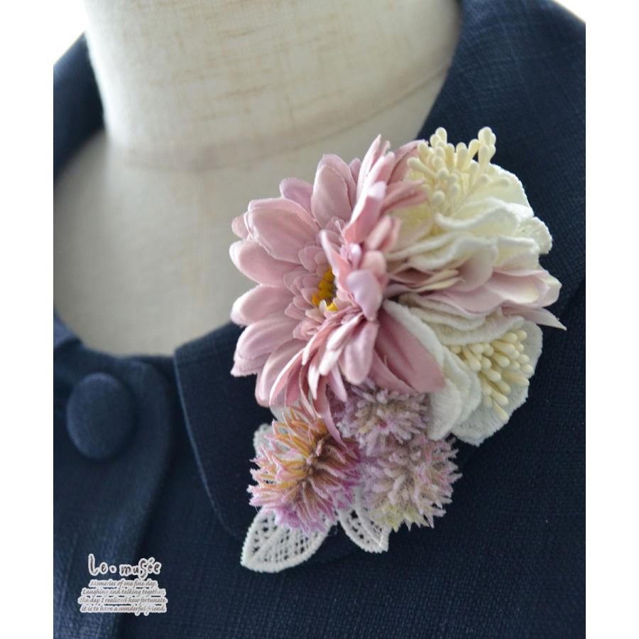 コサージュ 入学 入園式 親 卒業式 結婚式 おしゃれ フォーマル 親族 卒園式 ガーベラとレースリーフ ピンク |  | 03