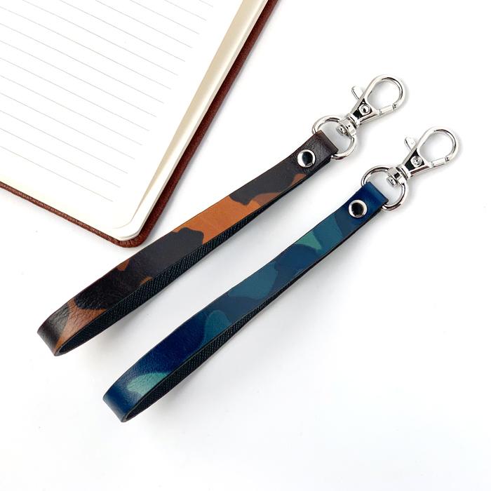 ストラップ 本革 カモフラージュ ナスカン付き 携帯ストラップ レザー