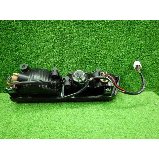 美品♪　アルト HBD-HA36V 右テールランプ 26U   35650-74P01 35650-74P02 7945　コイト　220-59314 | アルト | 03