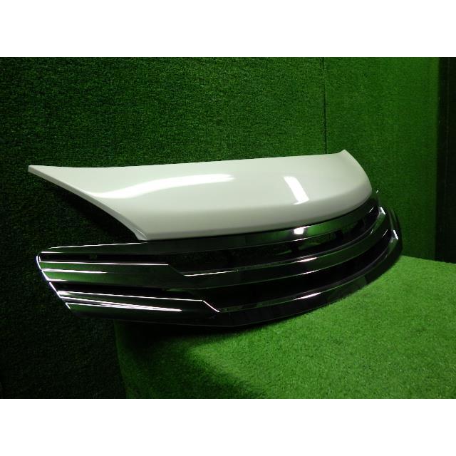 ノート DBA-E12 ラジエータグリル QAB  62320-3VA1B 62310-8A00A  7952 | ノート | 02