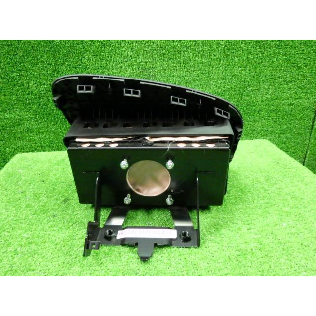ノート DBA-E12 助手席側エアバックパッド インフレーター欠品  7952 純正 グレー系 | ノート | 01