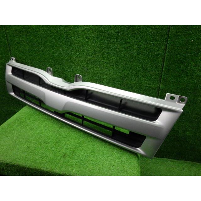 ハイエース LDF-KDH206K ラジエータグリル  銀/無塗装  53100-26270 53111-26390 53111-26391 7974 | ハイエース | 03