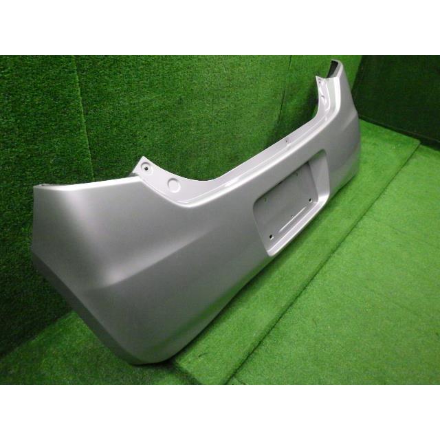 アルト DBA-HA25S RバンパーASSY Z2S 銀   71811-64L00-Z2S  7980 | アルト | 02