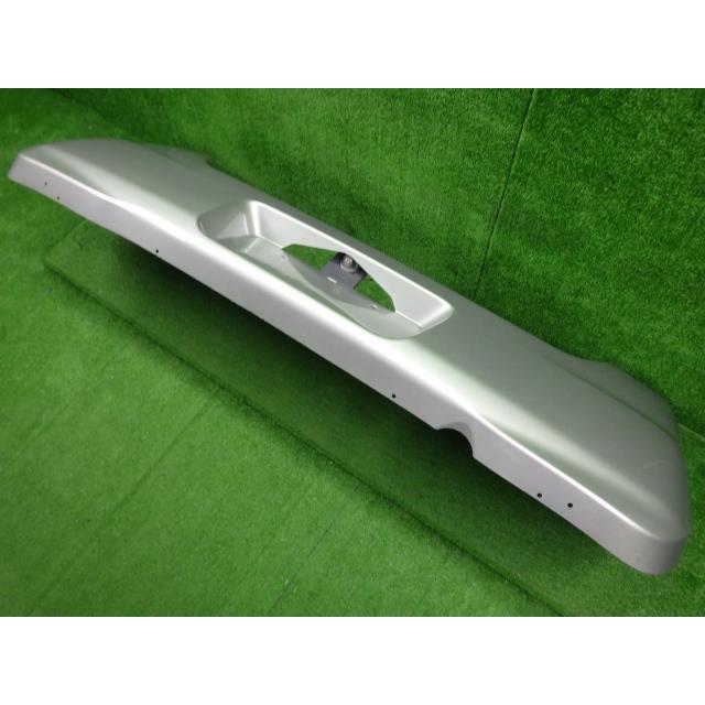 アルト DBA-HA25S RバンパーASSY Z2S 銀   71811-64L00-Z2S  7980 | アルト | 05