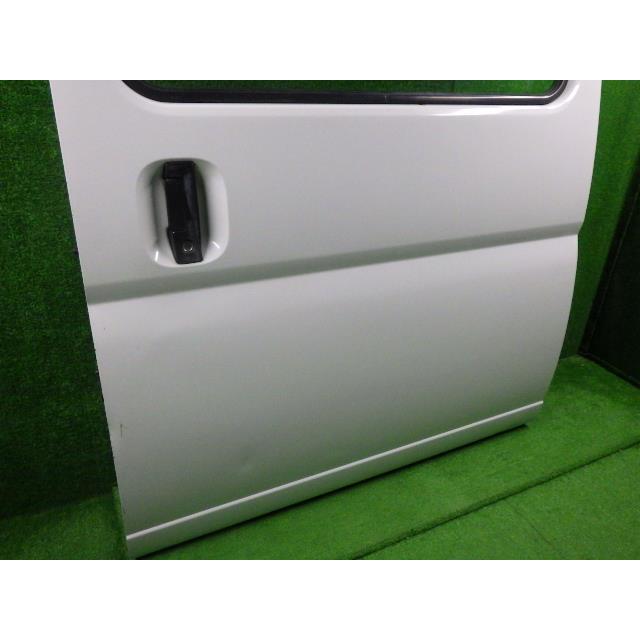 格子付　キャラバン KR-VWME25 左RドアASSY　左スライドドア QM1 白   H2101-VW0ME  7983　ヒンジ欠品　ガラス固定式 |  | 06