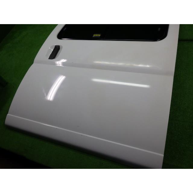キャラバン CBA-SGE25 左RドアASSY QM1 白  オートクロージャー付/プライバシーガラス付/ H2101-VW0MM  8079　左スライドドア |  | 03