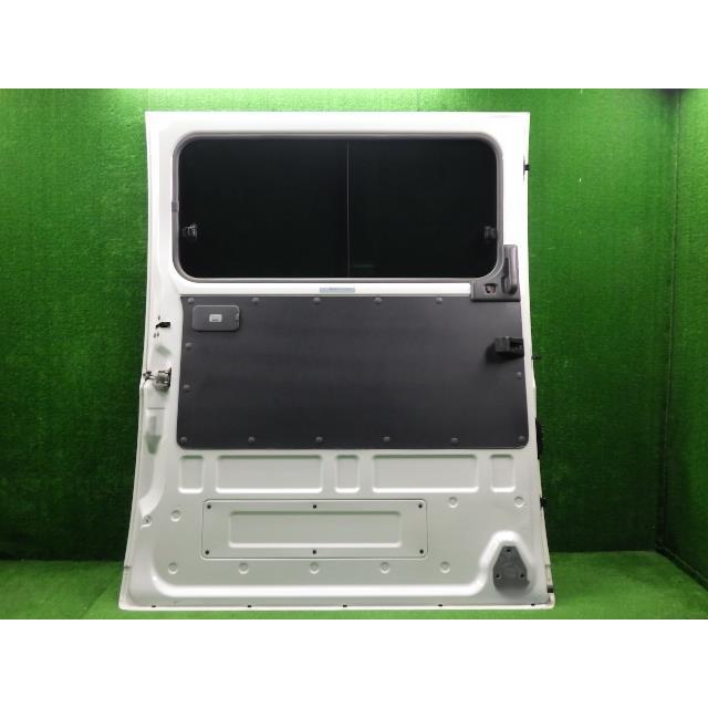 キャラバン CBA-SGE25 左RドアASSY QM1 白  オートクロージャー付/プライバシーガラス付/ H2101-VW0MM  8079　左スライドドア |  | 04
