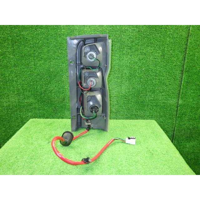 キャラバン CBA-SGE25 左テールランプ   イチコ 4922 26555-VW025  8079 |  | 03