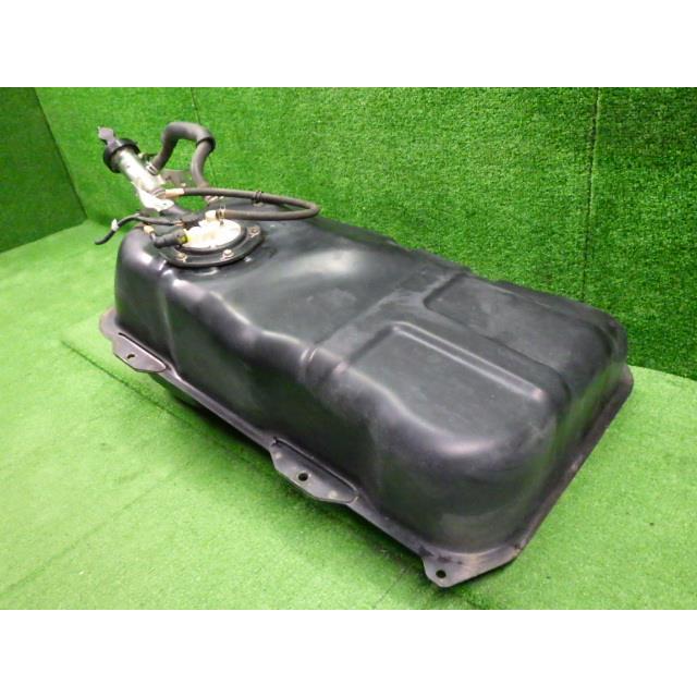 NT100クリッパー EBD-DR16T フューエルタンク    ポンプ付/ 17201-4A00K 17020-4A01G 8305 |  | 02