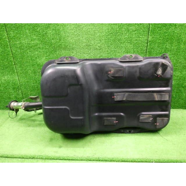 NT100クリッパー EBD-DR16T フューエルタンク    ポンプ付/ 17201-4A00K 17020-4A01G 8305 |  | 03