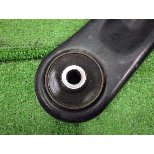 NT100クリッパー EBD-DR16T 右Fロアアーム    82MA-R 54500-4A00D  8305 |  | 02