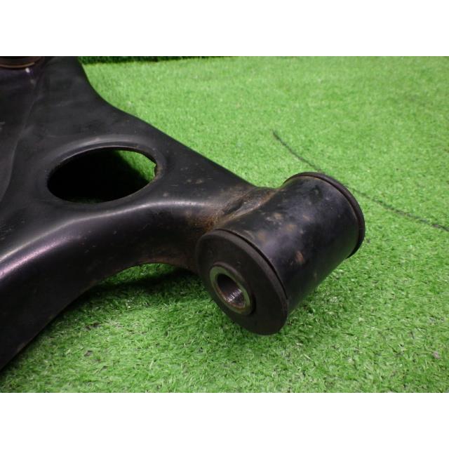 NT100クリッパー EBD-DR16T 右Fロアアーム    82MA-R 54500-4A00D  8305 |  | 03