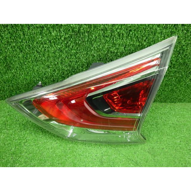 エクストレイル DBA-NT32 右フィニッシャーパネル 右テールランプ内側  コイト 226-17939 26550-4CA1B  8328 | エクストレイル | 04