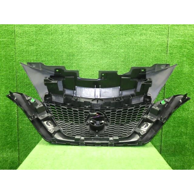 ノート DAA-HE12 ラジエータグリル KAD ガンメタリック  カメラ付/カラーパネル付 62310-5WK6B 62320-5WJ0C 8522 | ノート | 04