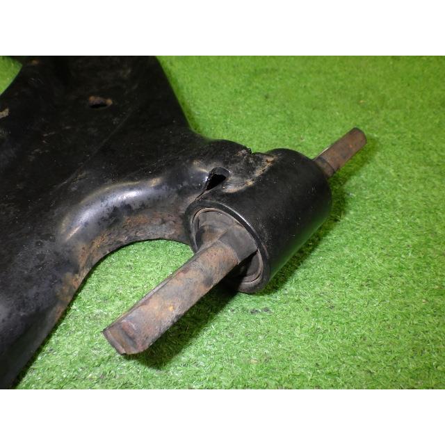 セレナ DBA-NC26 左Fロアアーム    49,220キロ物 54501-5TA0A 54501-EN00B 8567 | セレナ | 02