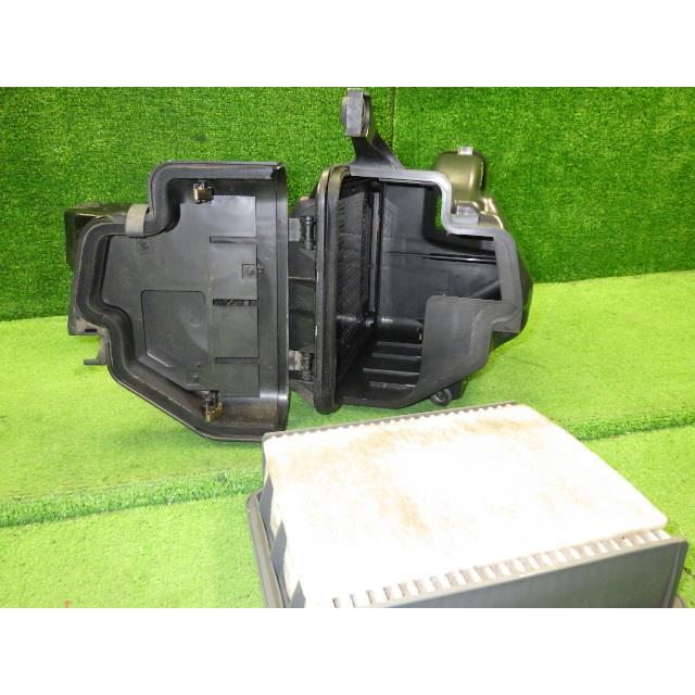 ハイエース 3DF-GDH206V エアクリーナーASSY     17700-11A01 17080-11011 8686 | ハイエース | 03