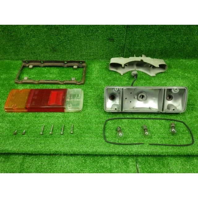 ライトエース GK-KM85 左テールランプ コイト 36-10 81560-27040 8768