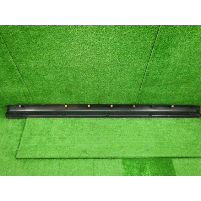 ハスラー DBA-MR31S 右サイドステップ   無塗装/ 77231-65P0 77230-65P00-5PK  8829 | ハスラー | 04