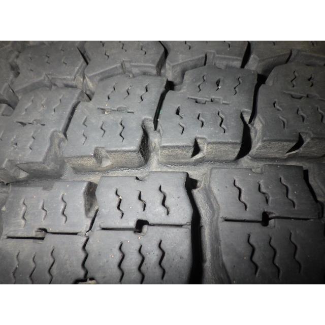 中古 スタッドレスタイヤ 215-70R17.5 123/121J トーヨー M919 6本 