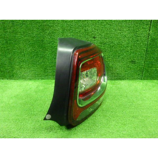 シトロエン DS3 ABA-A5C5F04 右テールランプ     9676973380-00  8886 |  | 02