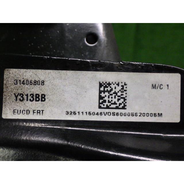 ボルボ 60シリーズ LDA-FD4204T Fメンバー     31406808  8898 |  | 04