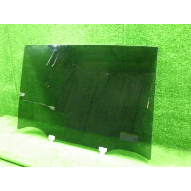 セレナ 5AA-GFNC27 右Rドアガラス    プライバシーガラス 82300-5TA0A  8994 | セレナ | 01