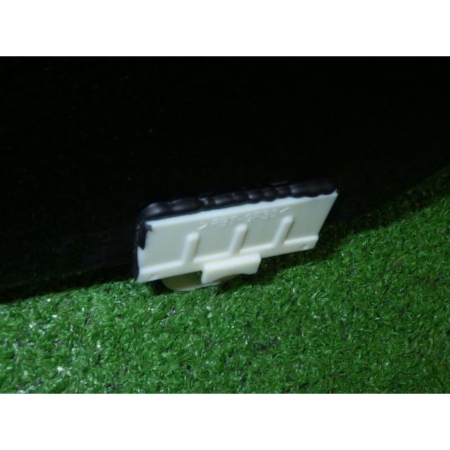 セレナ 5AA-GFNC27 右Rドアガラス    プライバシーガラス 82300-5TA0A  8994 | セレナ | 03