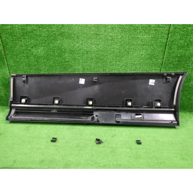 セレナ 5AA-GFNC27 右Rドアプロテクター KAD   フットセンサー付 82870-5TA0B  8994 | セレナ | 01